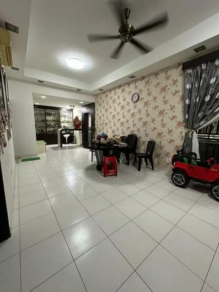 Semi-Detached House for Sale in Taman Sutera Utama (Skudai) - Jeffrey Lim - Living Room - PropertyGuru.com.my