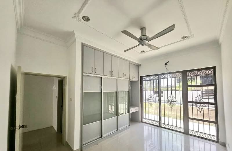 Bungalow for Sale in Bandar Seri Putra (Bangi) - Ahmad Fadlee - PropertyGuru.com.my
