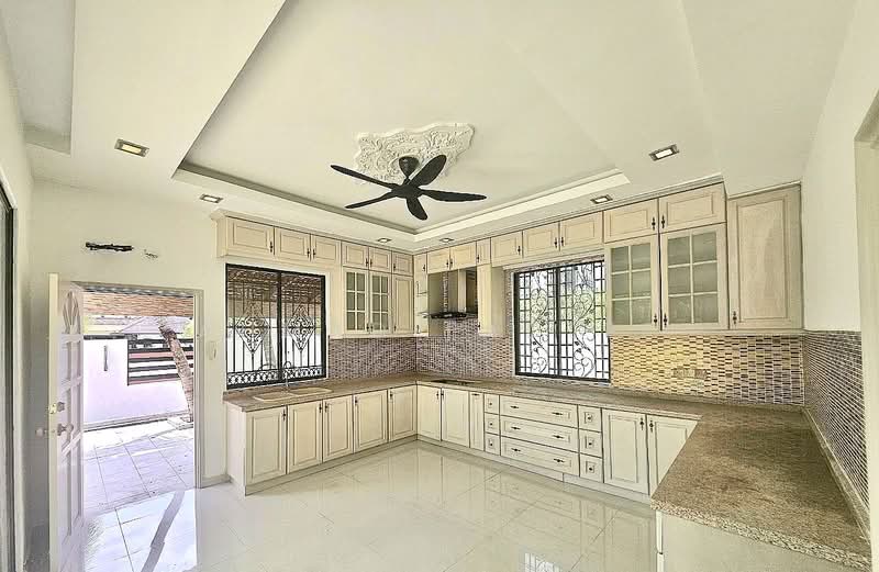 Bungalow for Sale in Bandar Seri Putra (Bangi) - Ahmad Fadlee - PropertyGuru.com.my