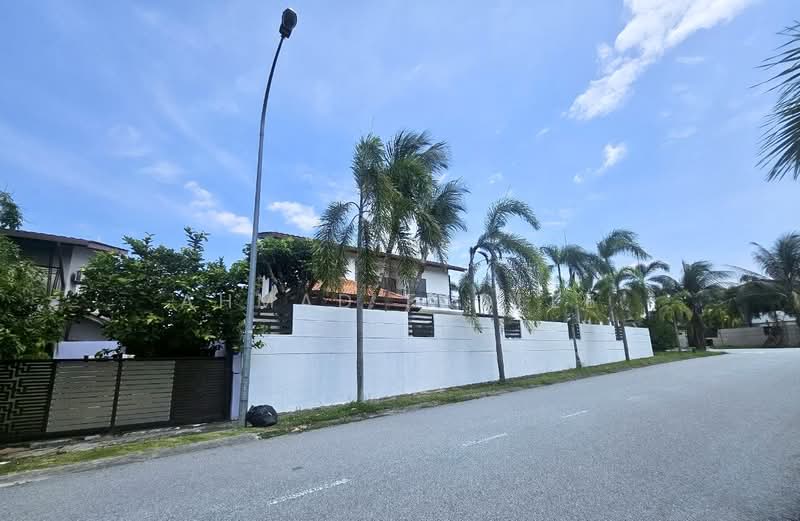 Bungalow for Sale in Bandar Seri Putra (Bangi) - Ahmad Fadlee - PropertyGuru.com.my