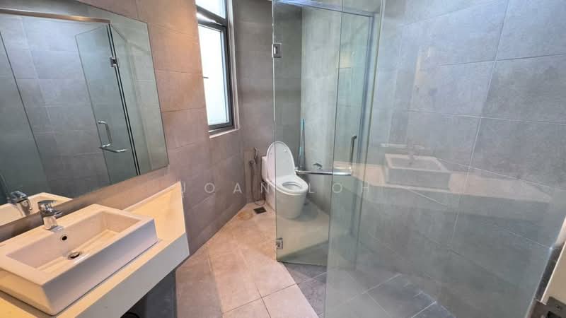 Condominium for Rent at Vivo Residential Suites - Joan Loh - Bathroom - PropertyGuru.com.my