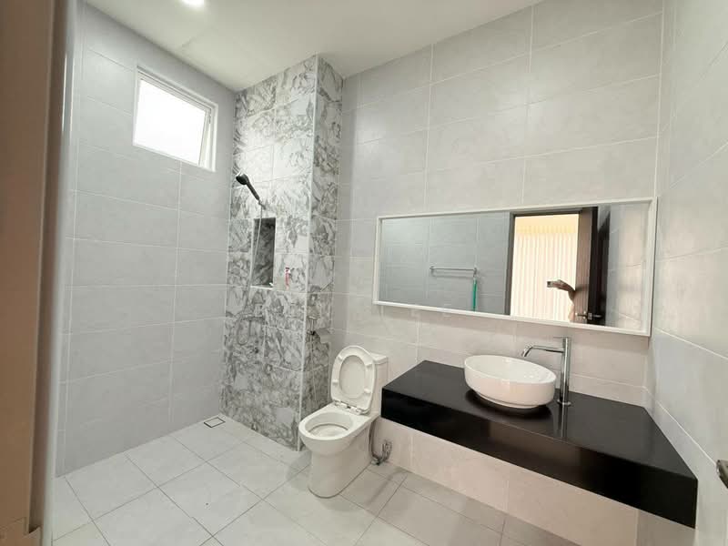 Rumah Kluster untuk Disewa di Skudai (Johor) - Ben Lee - Bathroom - PropertyGuru.com.my