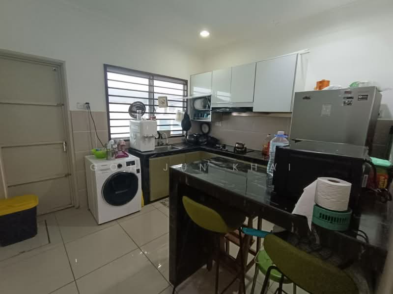 2-storey Terraced House for Rent in Taman Nuri (Durian Tunggal) - Goh Jun Khai - Kitchen - PropertyGuru.com.my