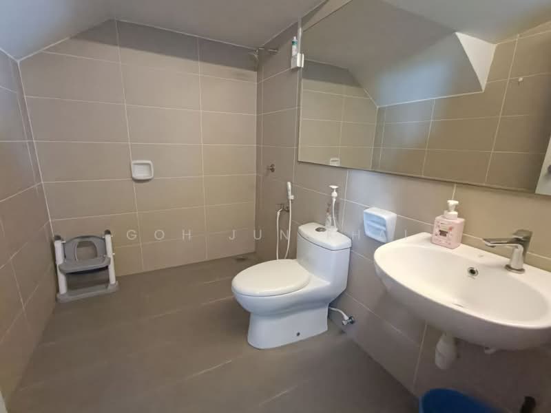 2-storey Terraced House for Rent in Taman Nuri (Durian Tunggal) - Goh Jun Khai - Bathroom - PropertyGuru.com.my