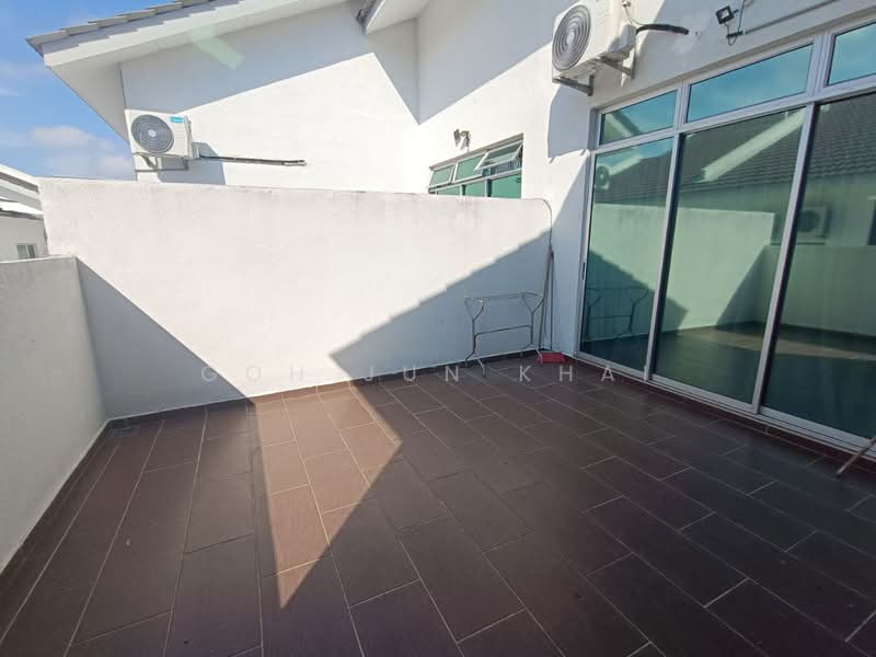 2-storey Terraced House for Rent in Taman Nuri (Durian Tunggal) - Goh Jun Khai - Balcony - PropertyGuru.com.my