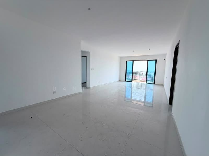 Kediaman Servis untuk Dijual di Country Garden Central Park - Daniel Yong - Living Room - PropertyGuru.com.my