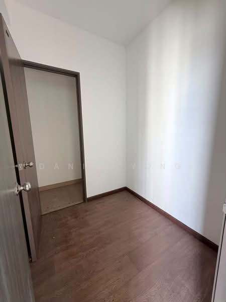 Kediaman Servis untuk Dijual di Country Garden Central Park - Daniel Yong - Interior - PropertyGuru.com.my