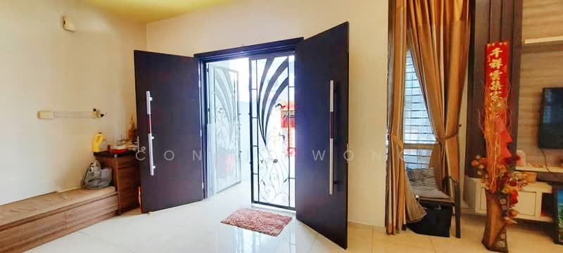 Rumah Banglo untuk Dijual di Kajang (Selangor) - Connie Wong - Entrance - PropertyGuru.com.my