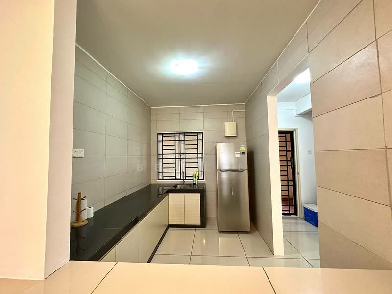 Apartment for Sale at Larkin Residence (Phase Three) - Ben Lee - Kitchen - PropertyGuru.com.my