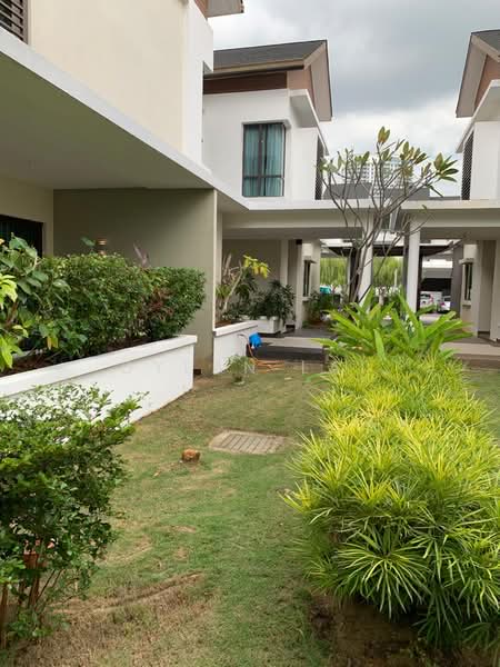 Rumah Berkembar untuk Disewa di Cyberjaya (Selangor) - Dylan Lai - Exterior - PropertyGuru.com.my