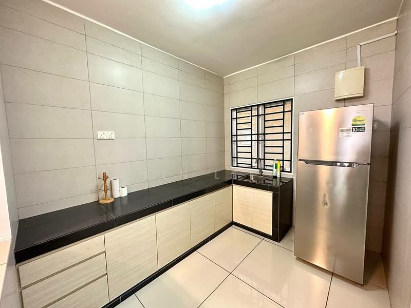 Pangsapuri untuk Disewa di Larkin Residence (Phase Three) - Ben Lee - Kitchen - PropertyGuru.com.my