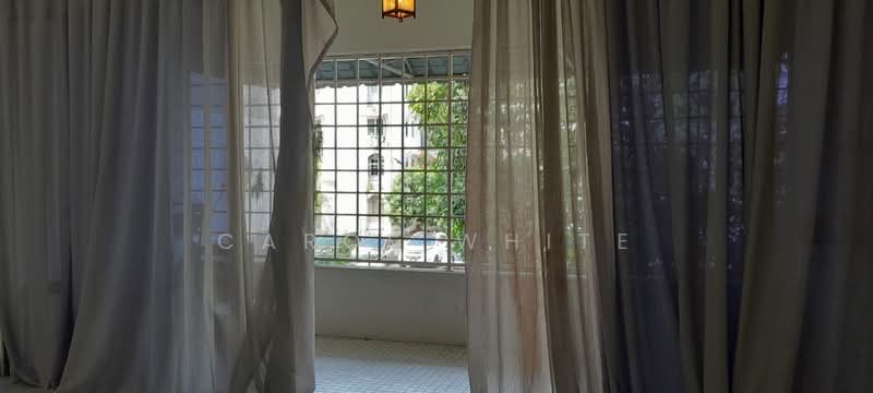 Pangsapuri untuk Disewa di Desa Pandan Apartment - Carol White - Balcony - PropertyGuru.com.my