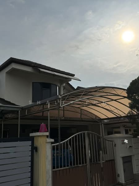 Rumah Teres untuk Dijual di Bandar Kinrara Seksyen 1 (Bandar Kinrara) - Shally Pun - Exterior - PropertyGuru.com.my