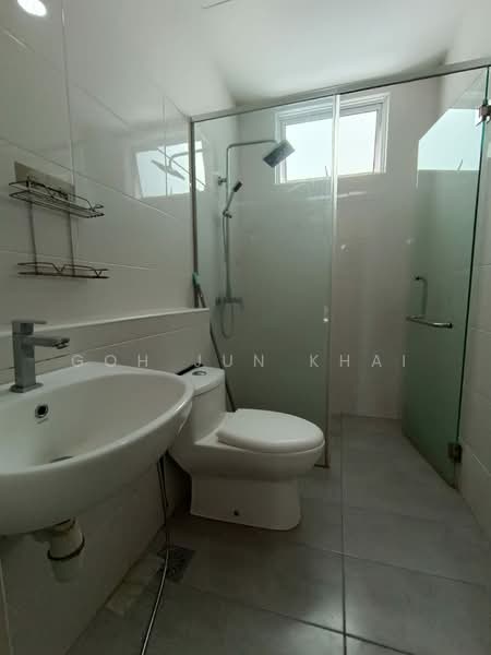 Servis Apartment untuk Disewa di Parkland Residence - Goh Jun Khai - Bathroom - PropertyGuru.com.my