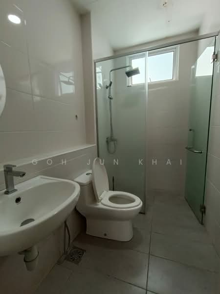 Servis Apartment untuk Disewa di Parkland Residence - Goh Jun Khai - Bathroom - PropertyGuru.com.my