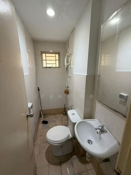 Servis Apartment untuk Disewa di Casa Subang - Jenny Ng - Bathroom - PropertyGuru.com.my