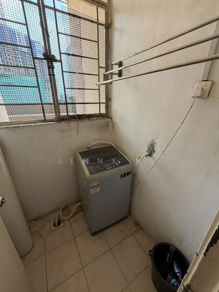 Servis Apartment untuk Disewa di Casa Subang - Jenny Ng - Balcony - PropertyGuru.com.my