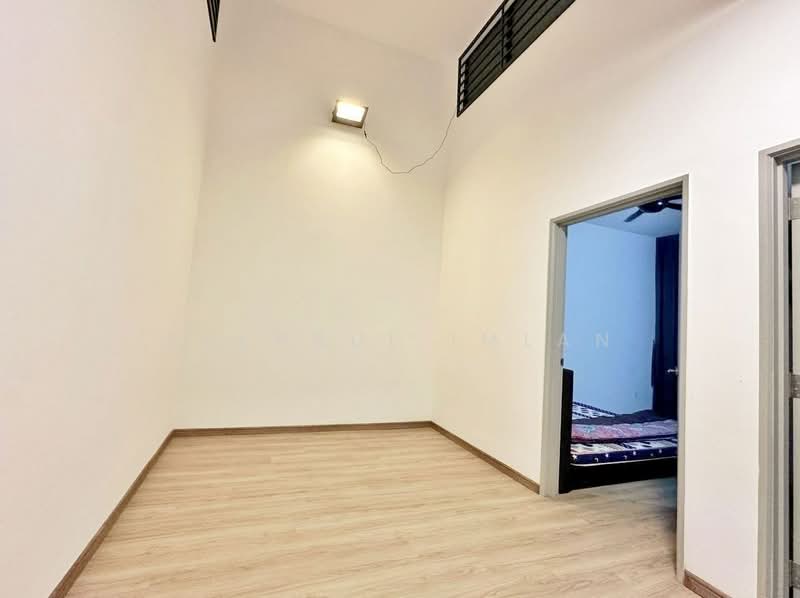 2-storey Terraced House for Sale in Bandar Seri Alam (Masai) - Fakhrul Imlan - Bedroom - PropertyGuru.com.my