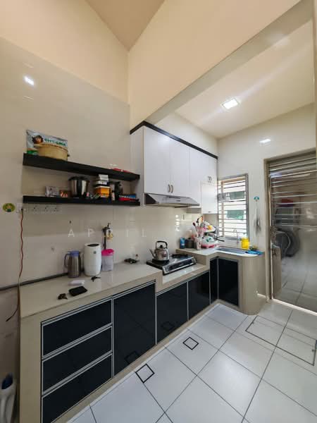 Rumah Teres 1 Tingkat untuk Dijual di Setia Eco Gardens (Gelang Patah) - April Chin - Kitchen - PropertyGuru.com.my