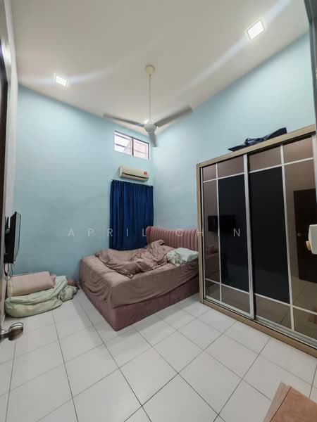 Rumah Teres 1 Tingkat untuk Dijual di Setia Eco Gardens (Gelang Patah) - April Chin - Bedroom - PropertyGuru.com.my