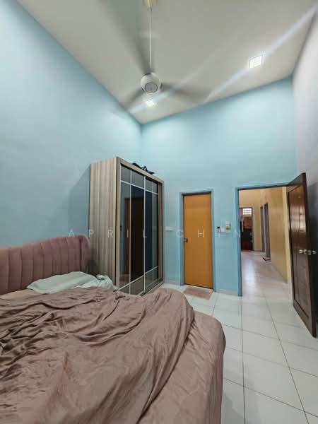 Rumah Teres 1 Tingkat untuk Dijual di Setia Eco Gardens (Gelang Patah) - April Chin - Bedroom - PropertyGuru.com.my