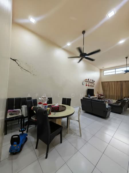 Rumah Teres 1 Tingkat untuk Dijual di Setia Eco Gardens (Gelang Patah) - April Chin - Living Room - PropertyGuru.com.my