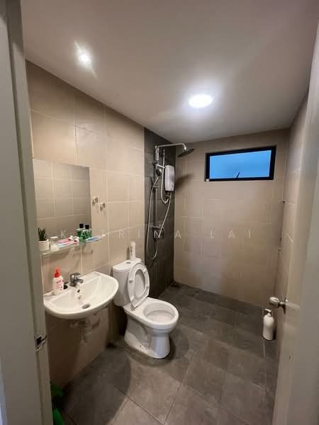 Kondominium untuk Disewa di Zahra Residensi - Katrina Lai - Bathroom - PropertyGuru.com.my