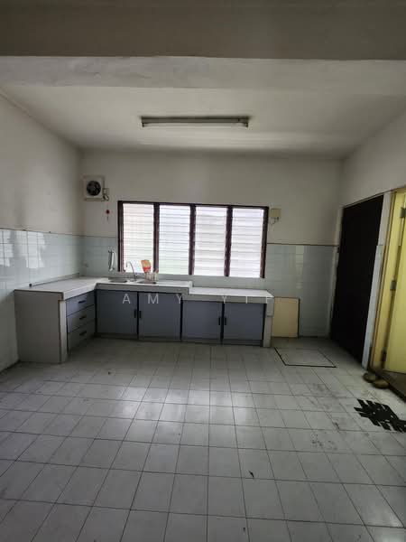 Rumah Teres untuk Dijual di Usj 2 (Subang Jaya) - Amy Yip - Kitchen - PropertyGuru.com.my