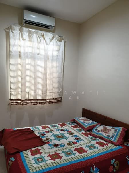 Rumah Teres 2-Tingkat untuk Dijual di Kuantan (Pahang) - Fazielawatie Ishak - Bedroom - PropertyGuru.com.my