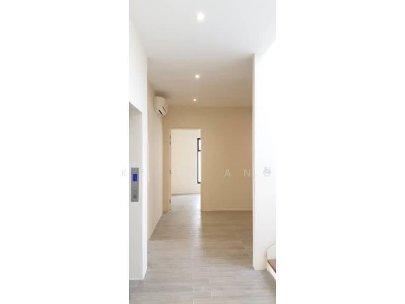 Banglo Komersial untuk Disewa di Kuala Lumpur (Kuala Lumpur) - Kelly Ang - Entrance - PropertyGuru.com.my