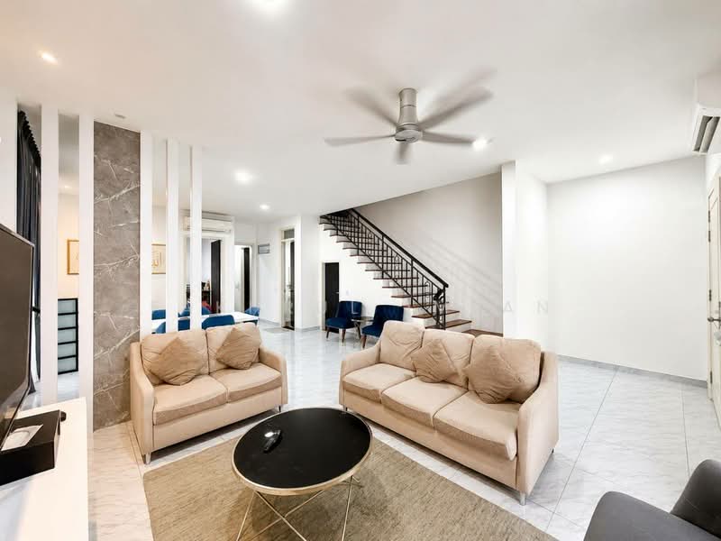 Cluster House for Sale in Taman Ekoflora (Johor Bahru) - Fakhrul Imlan - Living Room - PropertyGuru.com.my