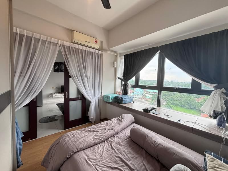 Condominium for Sale at Amberside @ Country Garden Danga Bay - Stella Narita - Bedroom - PropertyGuru.com.my