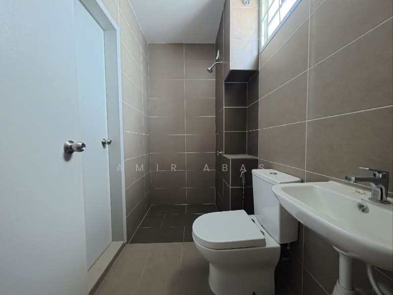 Rumah Teres 2 Tingkat untuk Dijual di Kajang (Selangor) - Amir Abas - Bathroom - PropertyGuru.com.my