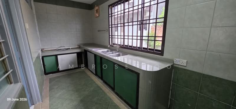 2-storey Terraced House for Sale in Pulai (Johor) - Ambrose Too - Kitchen - PropertyGuru.com.my