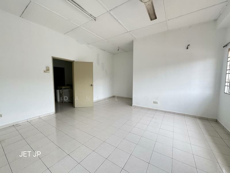 Rumah Teres 2 Tingkat untuk Dijual di Bandar Bukit Tinggi 2 (Klang) - Daniel Kok - Living Room - PropertyGuru.com.my