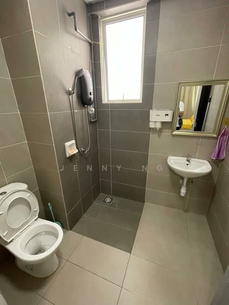 Kondominium untuk Disewa di D'suria Condominium - Jenny Ng - Bathroom - PropertyGuru.com.my