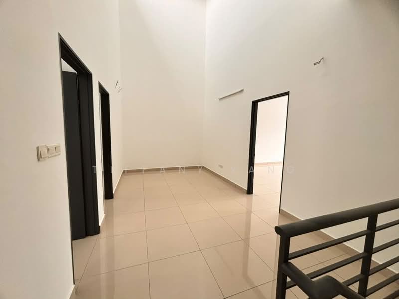 Rumah Teres 2-Tingkat untuk Dijual di Rawang (Selangor) - Tiffany Yang - Upstair Living Hall - PropertyGuru.com.my