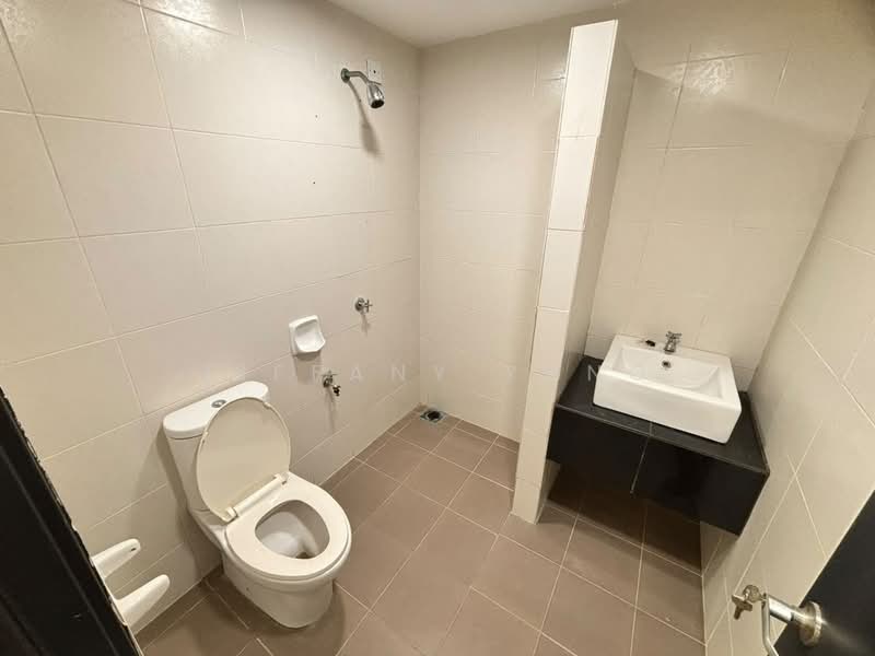 Rumah Teres 2-Tingkat untuk Dijual di Rawang (Selangor) - Tiffany Yang - Bilik Mandi - PropertyGuru.com.my