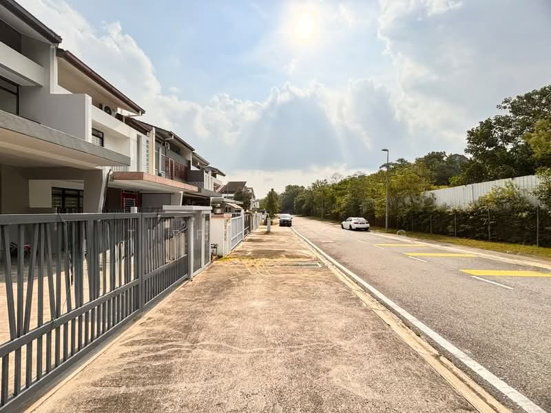 Rumah Teres 2-Tingkat untuk Dijual di Rawang (Selangor) - Tiffany Yang - Exterior - PropertyGuru.com.my