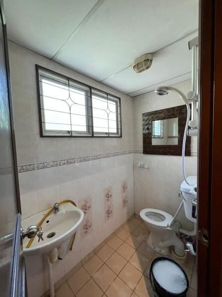 Apartment for Sale at Pangsapuri Saraka - Dorene Pui - Bathroom - PropertyGuru.com.my