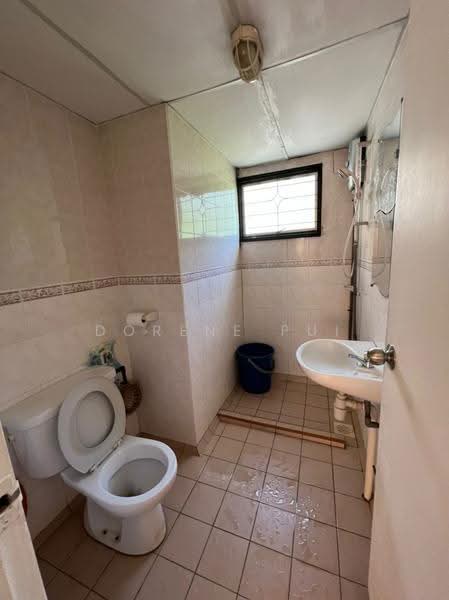 Apartment for Sale at Pangsapuri Saraka - Dorene Pui - Bathroom - PropertyGuru.com.my