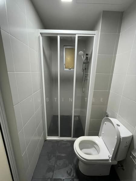 Kediaman Servis untuk Disewa di Cerrado Residence @ Southville City - Justin Tee - Bathroom - PropertyGuru.com.my