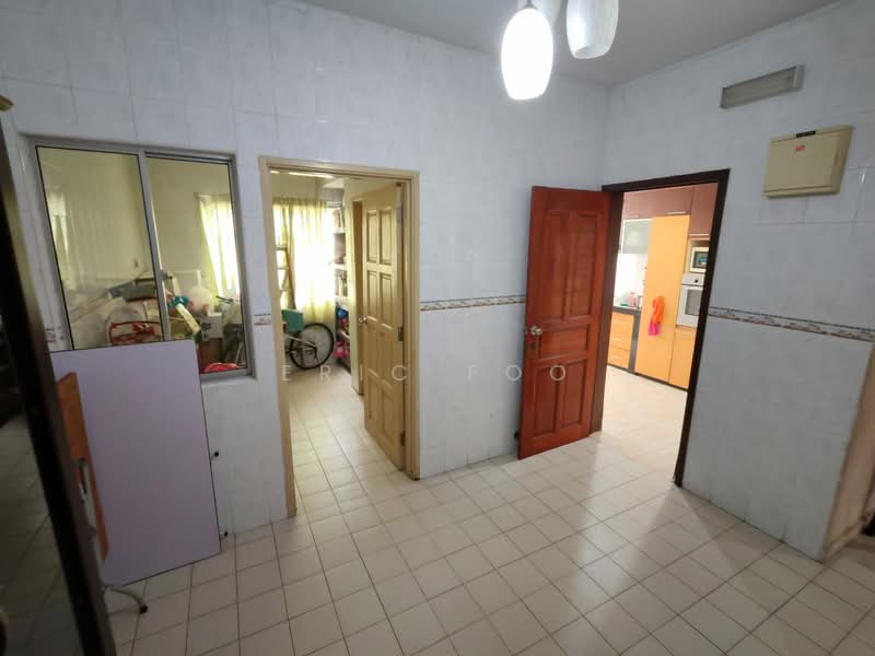 2-storey Terraced House for Sale in Taman Meranti Jaya (Puchong) - Eric Foo - Kitchen - PropertyGuru.com.my