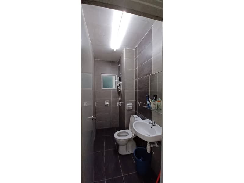 Kondominium untuk Disewa di Zeta Deskye (Alam Saujana) - Kean Yu - Bathroom - PropertyGuru.com.my