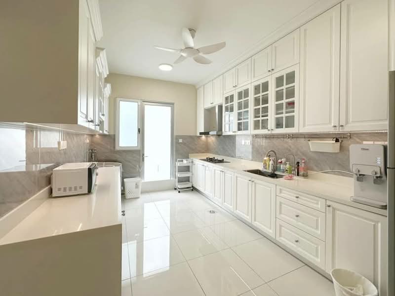2-storey Terraced House for Sale in Eco Forest (Semenyih) - Amir Abas - Kitchen - PropertyGuru.com.my
