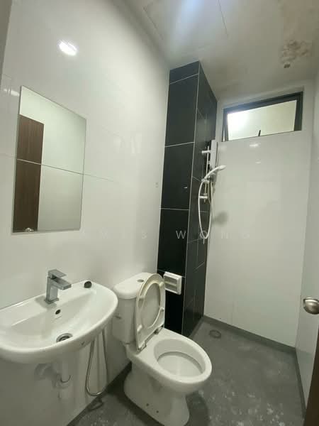 Service Residence for Rent at Seasons Garden Residences - James Wong - Bathroom - PropertyGuru.com.my