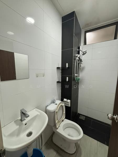 Service Residence for Rent at Seasons Garden Residences - James Wong - Bathroom - PropertyGuru.com.my