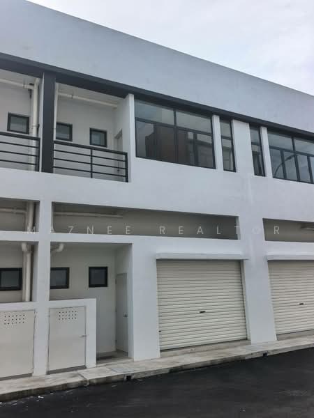 Shop / Office untuk Disewa di Dengkil (Selangor) - Maznee Realtor - Exterior - PropertyGuru.com.my