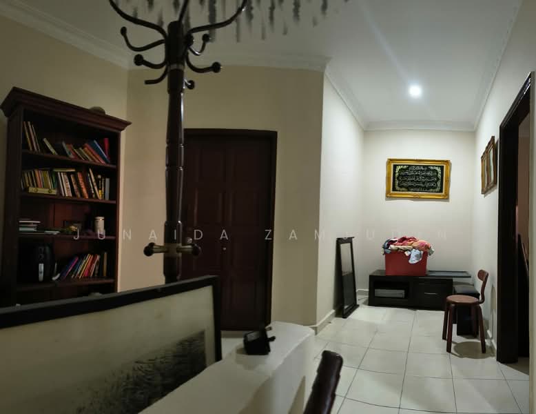 Rumah Teres 2 Tingkat untuk Disewa di Seksyen 8 (Shah Alam) - Junaida Zamjudin - Interior - PropertyGuru.com.my