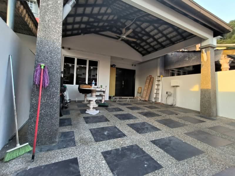 Rumah Teres 2 Tingkat untuk Disewa di Seksyen 8 (Shah Alam) - Junaida Zamjudin - Exterior - PropertyGuru.com.my